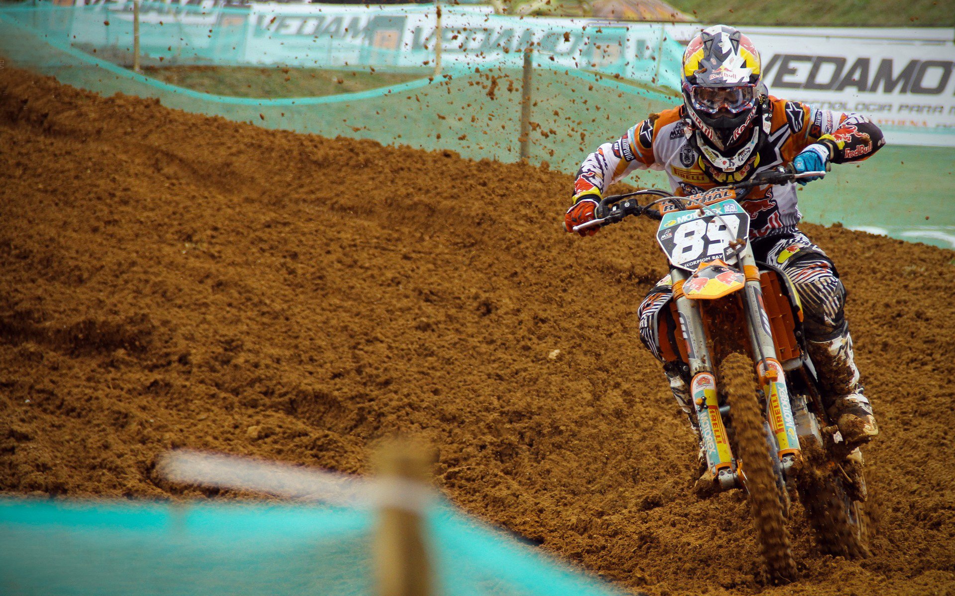 世界杯首回合激情夜!姆巴佩里突外投,巴黎圣日耳曼爆冷莱比锡